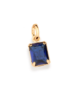 Pingente solitário formato retangular composto por cristal de 6x8 mm. med 1,5 cm x 0,6 cm Produtos	Folheado a ouro 18k Gênero	Feminino Faixa etária	Adulto Composição	Cristal Tema	Clássicos com pedra Coleção	Linha Permanente Rommanel Conceito	. Cor	Vermelho Categoria	Pingentes